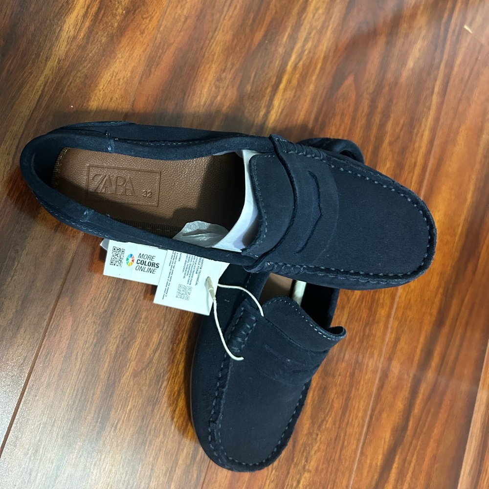 Zara boys Black Loafers New with box